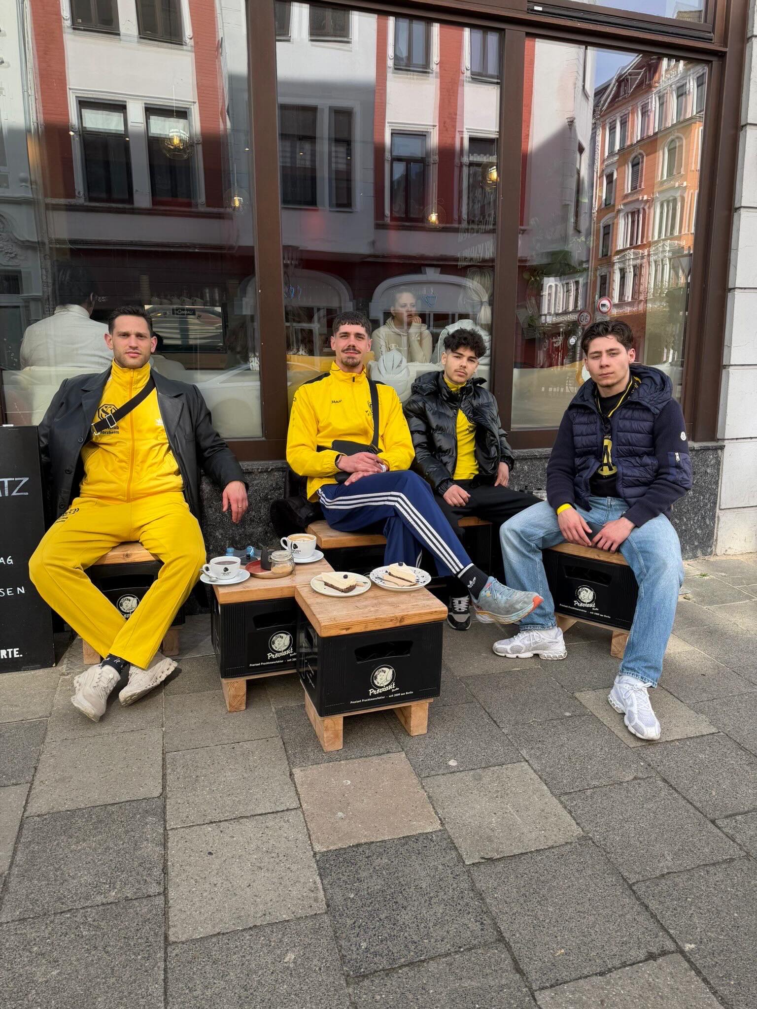 Gemeinsam unterwegs in Bremerhaven: das Team der SCP-Boxabteilung