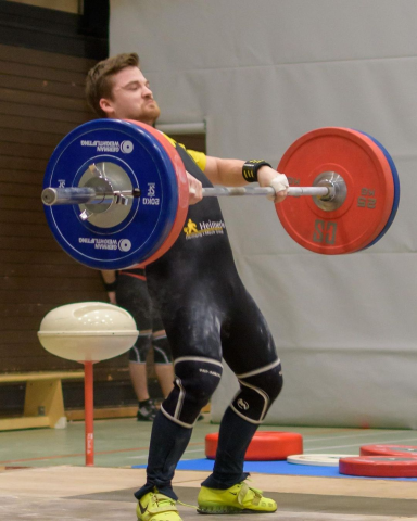 Simon, 115kg im Stoßen