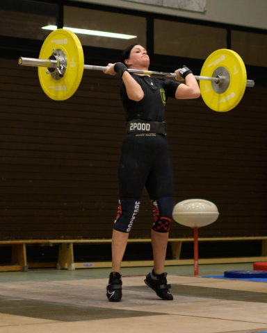 Sarah, 50kg im Stoßen